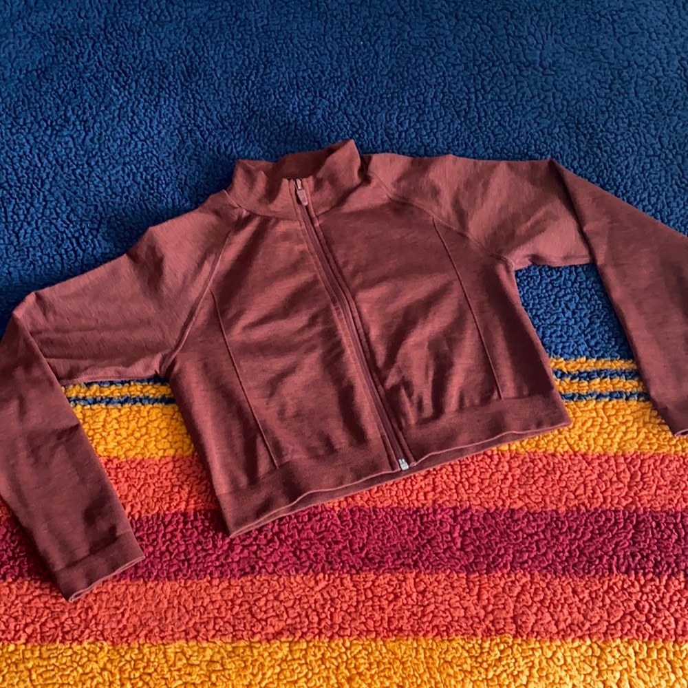 NEW ALPHALETE FULL ZIP CROPPED JACKET🌺